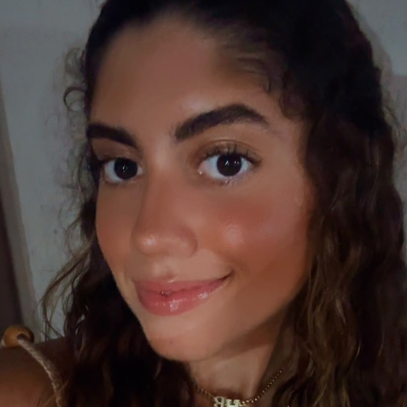 Hannah, 20